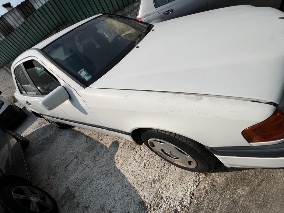 Mercedes-Benz C220d