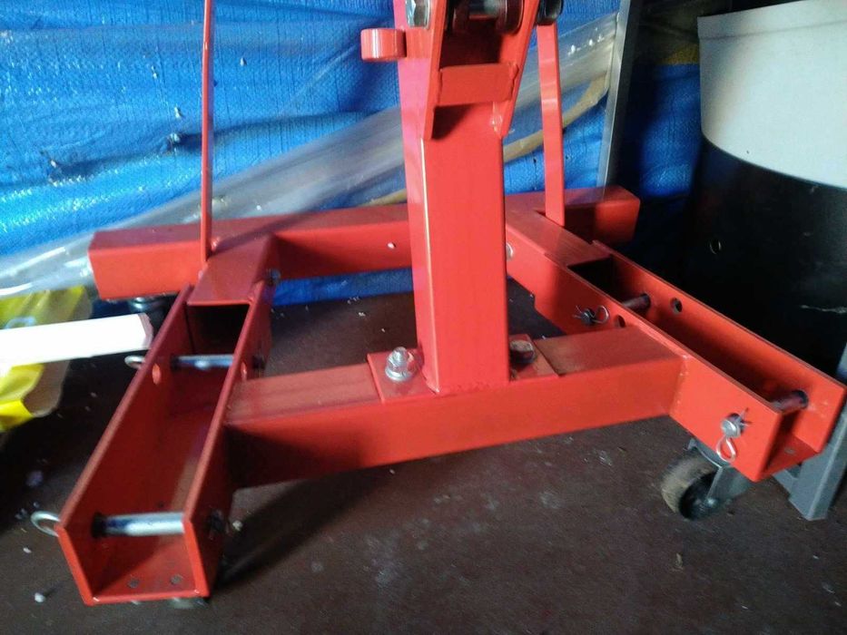 Solidny żuraw podnośnik samochodowy 2T