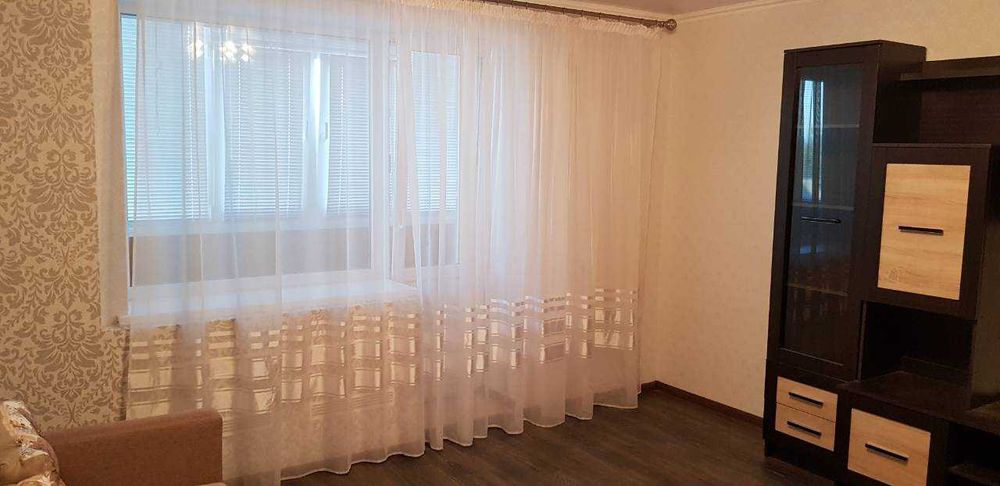 Здаю 1 кім кв Космонавтів ремонт, меблі, техніка