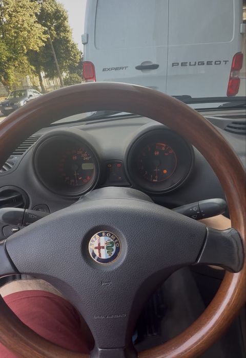 Alfa Romeo 156 — fotografia 5