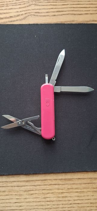 Швейцарский нож Victorinox Wenger одним лотом