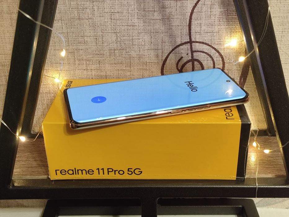 Телефон Realmi 11 Pro 5G 8/256Gb