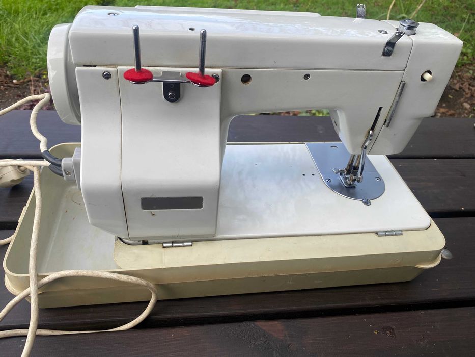 швейна машинка Adlerina 240A( з Німеччини)