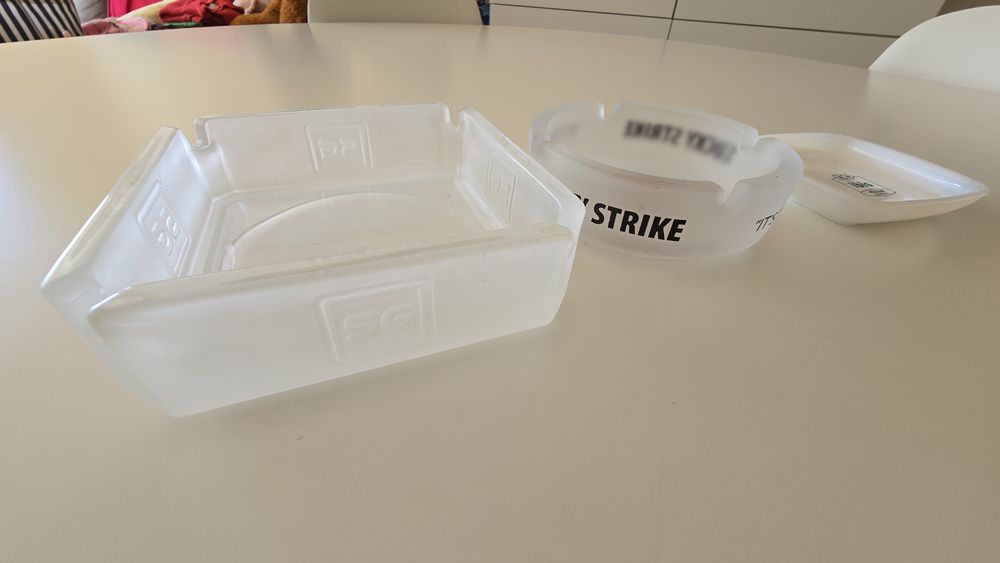 Cinzeiros (SG, Lucky Strike e Ibis)