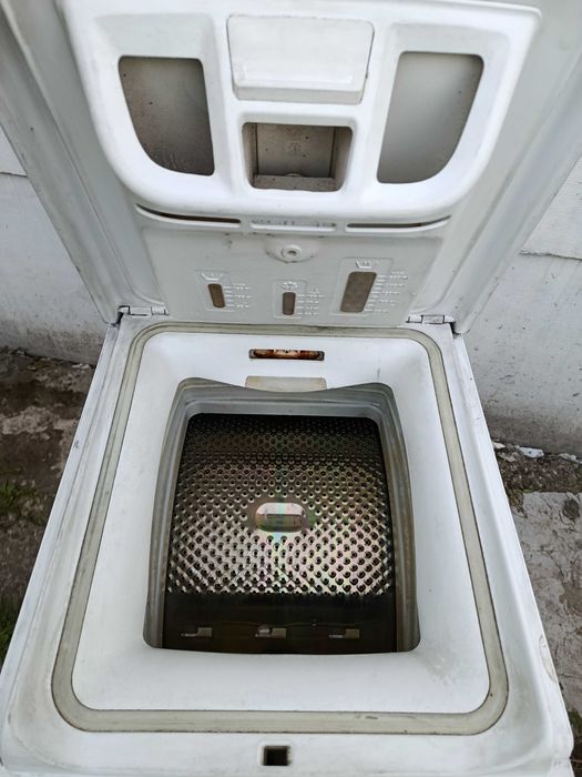 Пральна машина Whirlpool вживана, в робочому стані