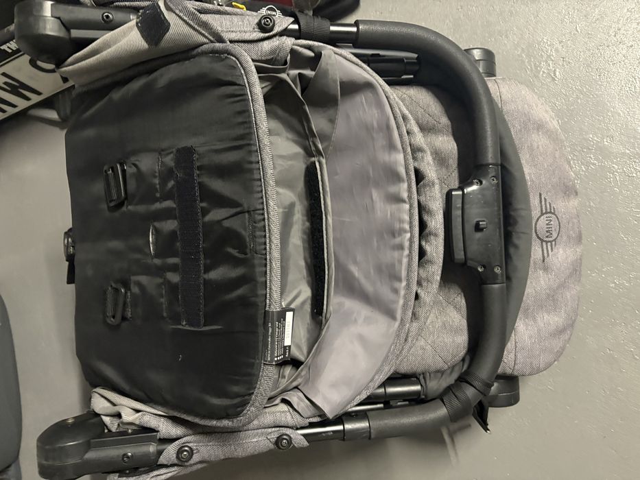 Mini by easywalker spacerówka kompatkowy wózek