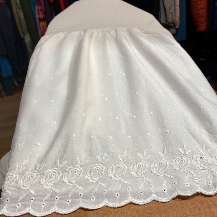 Duże ekskluzywne białe pześcieradło