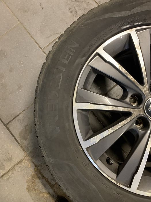 Felgi 5x108 plus opony 215/60 R16 zimowe