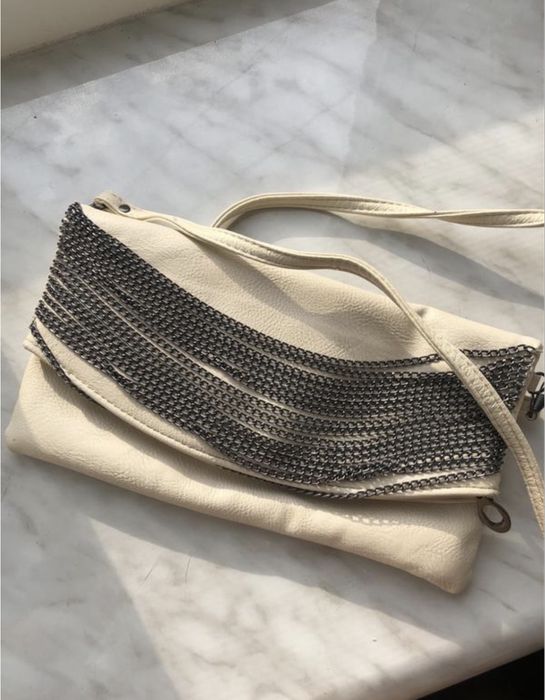 Клатч з металевою фурнітурою шкіряний