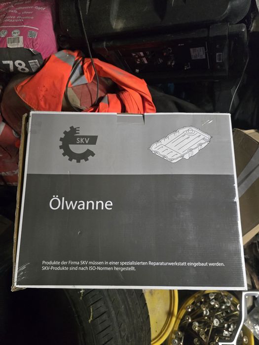 Sprzedam miskę olejową w204 250 cdi