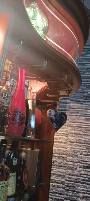 Bar de Sala - Madeira Maciça