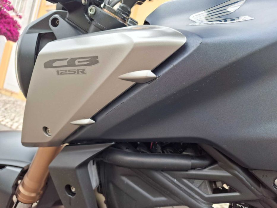 Honda CB125R 2022