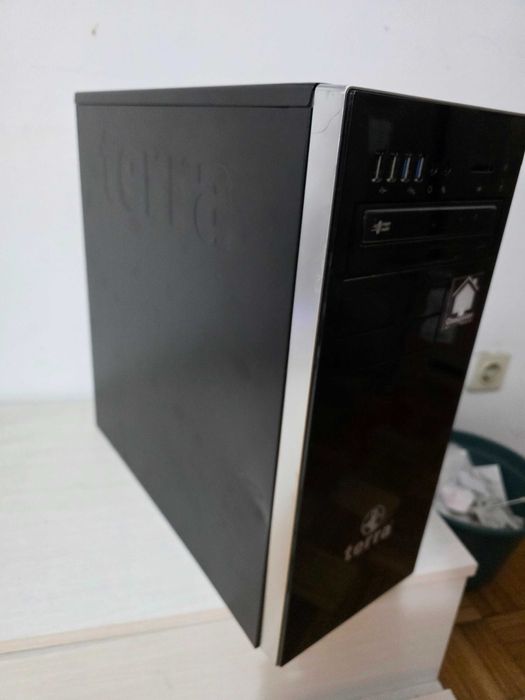 PC TORRE: Placa mãe + Ryzen 5 + NVME 512gb + 16gb DDR4