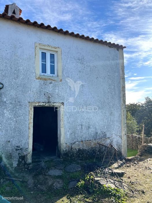Quinta T2 Para Recuperar — Carreiras, Portalegre — Ribeira De Nisa E Carreiras, Portalegre