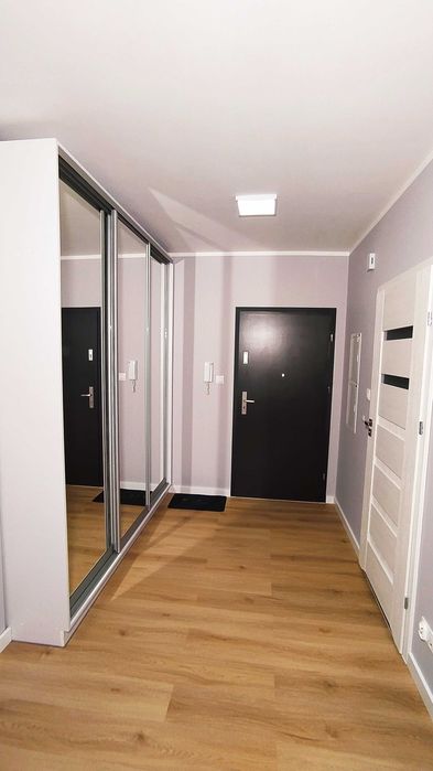 Wynajmę apartament 2pokoje super lokalizacja , miejsce garazowe, klimatyzacja okazja garderoba, internet - Widok 5