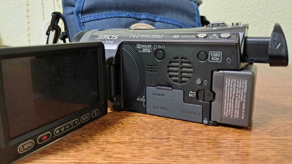 Відеокамера Panasonic