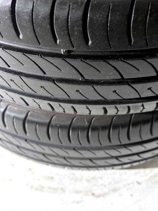 Pneus Kumho Ecowing ES01 - 185/60/15 - Como NOVOS
