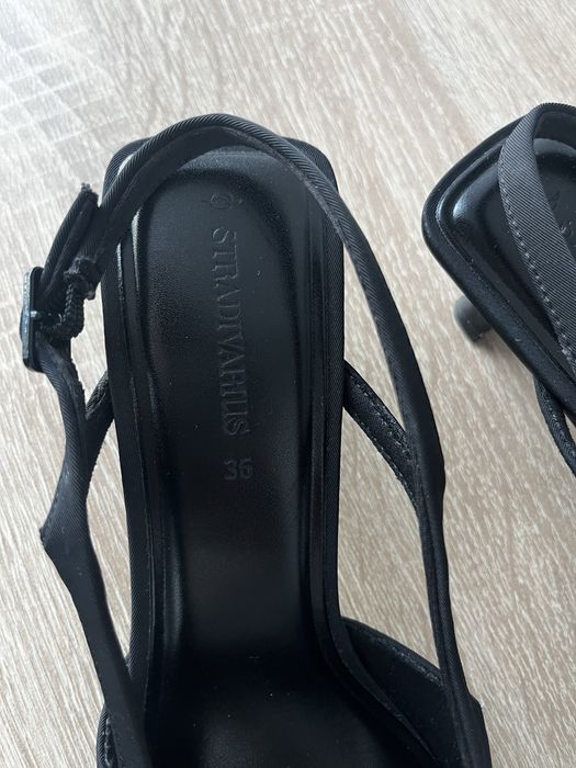 Взуття,Stradivarius ,стан ідеальний