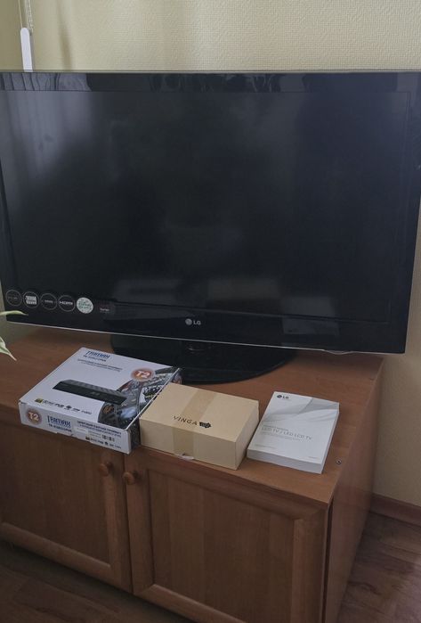 Телевізор LG LD420