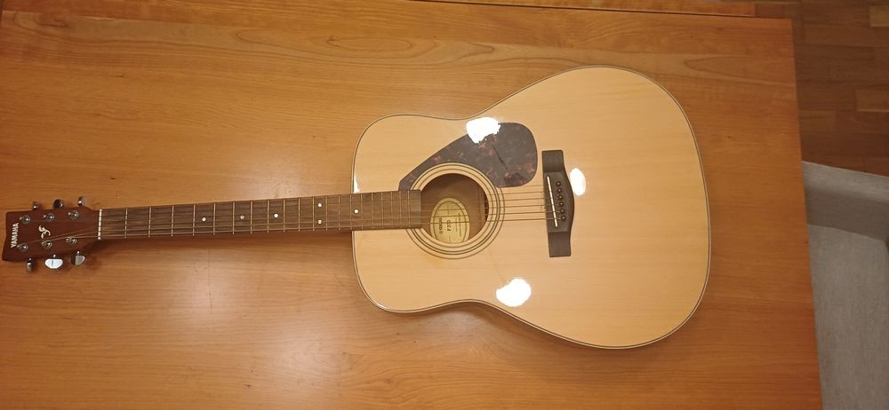Guitarra acústica Yamaha F370