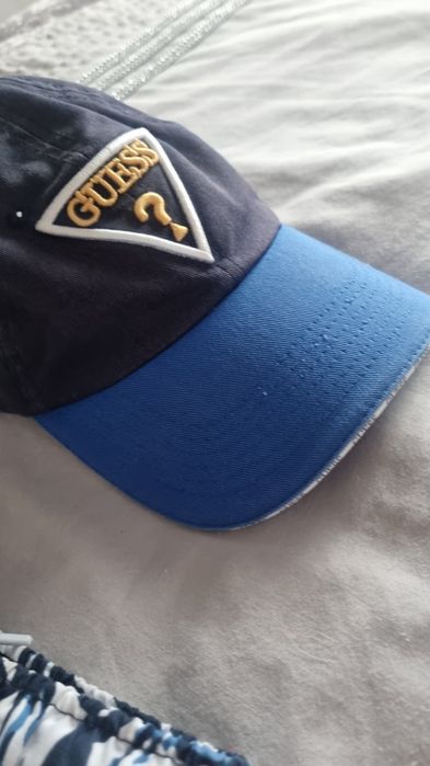 Czapka guess szorty polo kąpielówki 9L 146