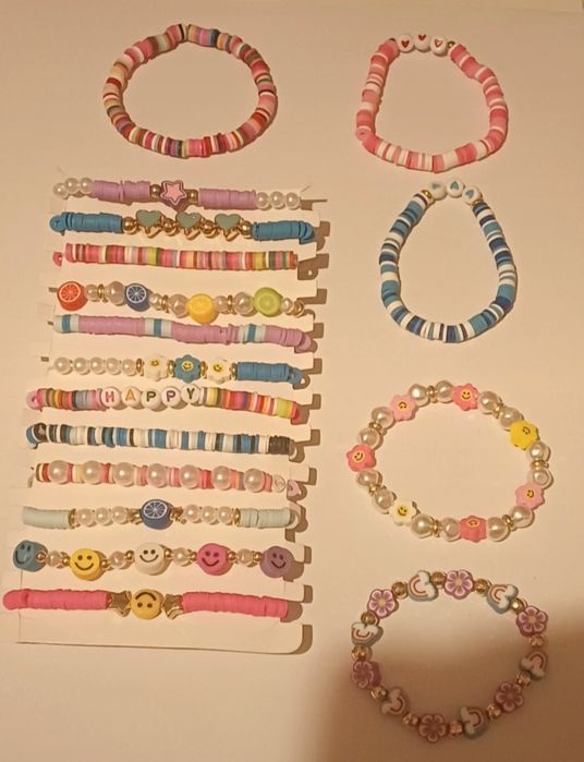 Pulseiras. Novas.
Cada 1,50€.