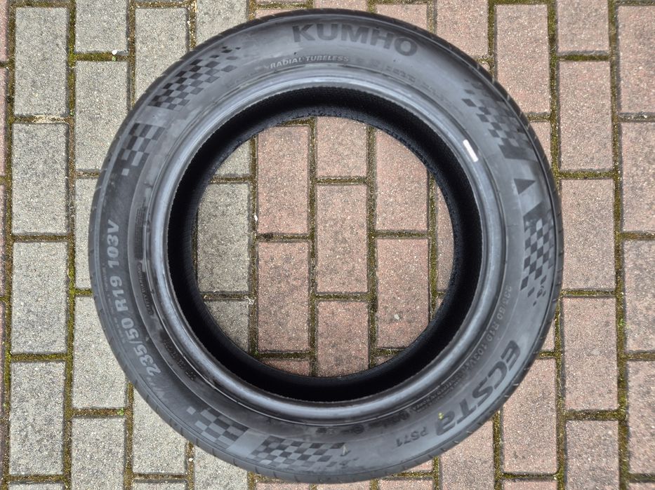 Komplet opon letnich KUMHO ECSTA PS71 235/50 R19 rok: 2024 OKAZJA