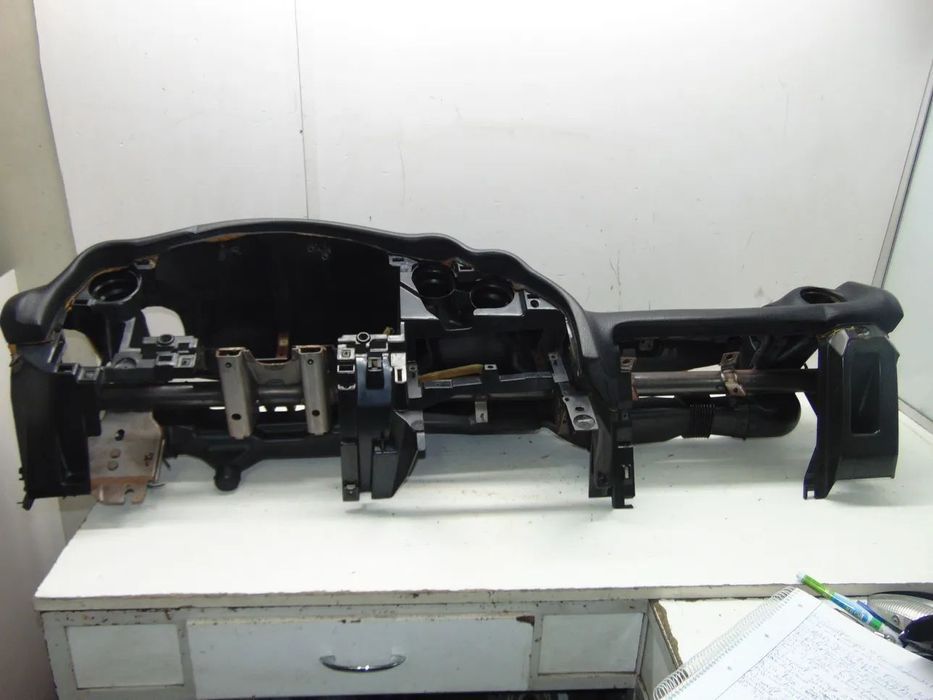 Mazda MX3 tablier " nova de stock antigo