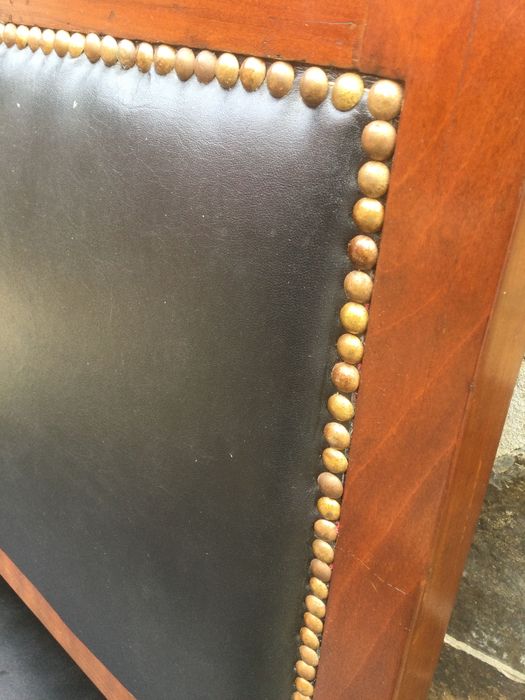 Cadeirão Canapé Madeira maciça Nogueira Pele 87 cm largura Séc XIX