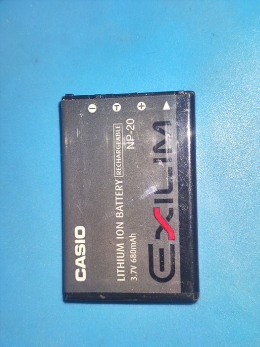 Casio - Exilim EX-S 100 + usb cradle ca-25 док станція фотоапарат