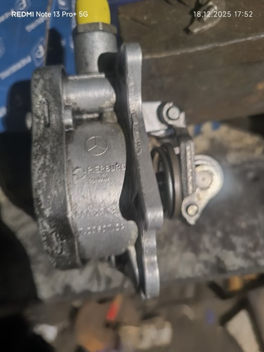 Продам вакуумний насос для Мерседес