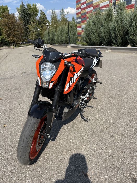 Дюк Ктм 200 кубов на полном ходу