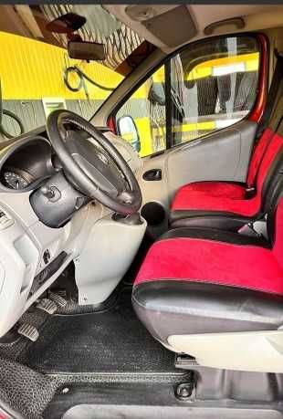 Опель Віваро 2.0