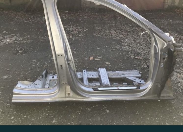 Поріг Audi A4 B9, S4 B9, 8W поріг + стійка Розборка Ауді А4 Б9