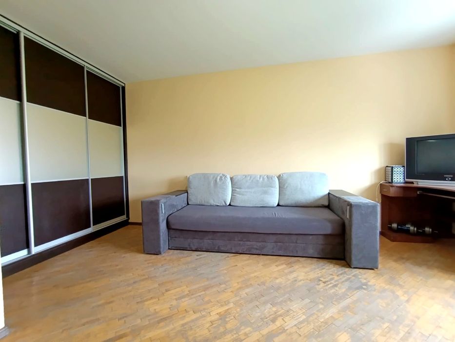 Оренда 1-кімнатна квартира вул. Кульчицької (Виговського)