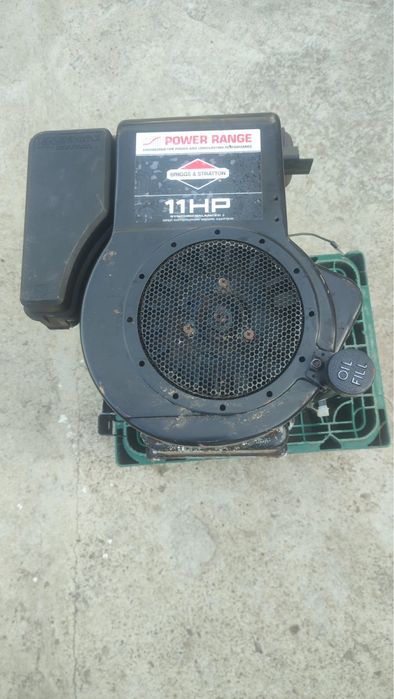 Двигун Briggs & Stratton 11HP