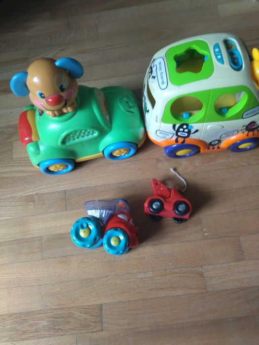 Машинки  цена за всё