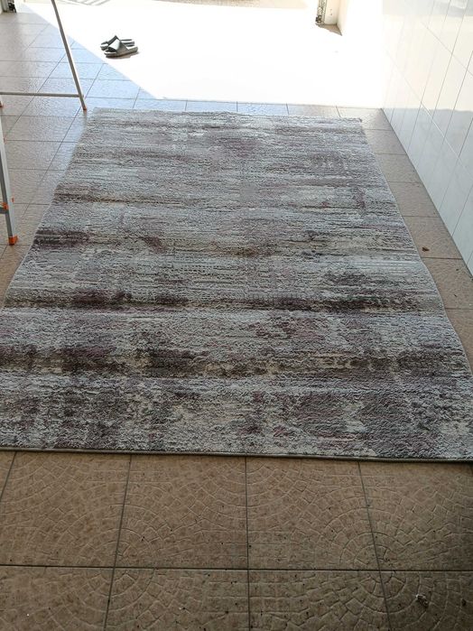 Tapete 160x135 cinza e rosa