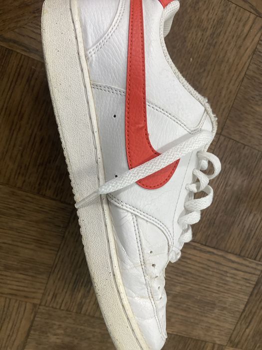 Tenis nike vermelho e branco