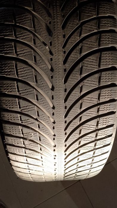 шини 235 65 r19 зима Michelin