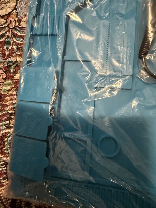 Zestaw do lutowania - mata elektrostatyczna z magnesami, litownica