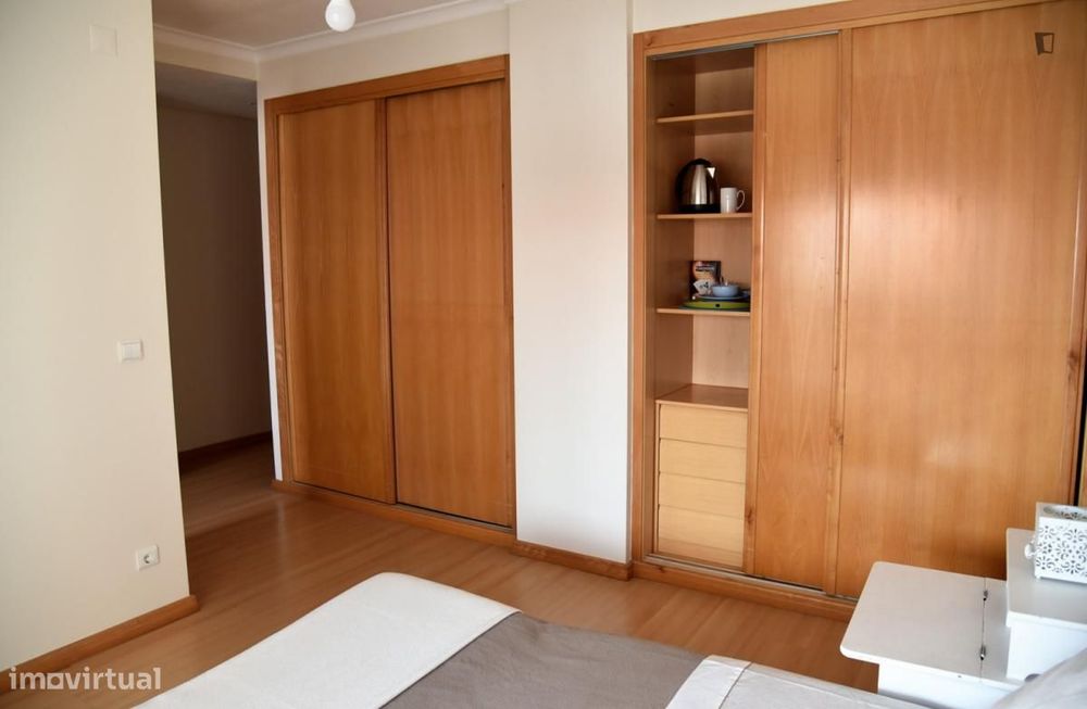 Quarto - localizado em Lisbon