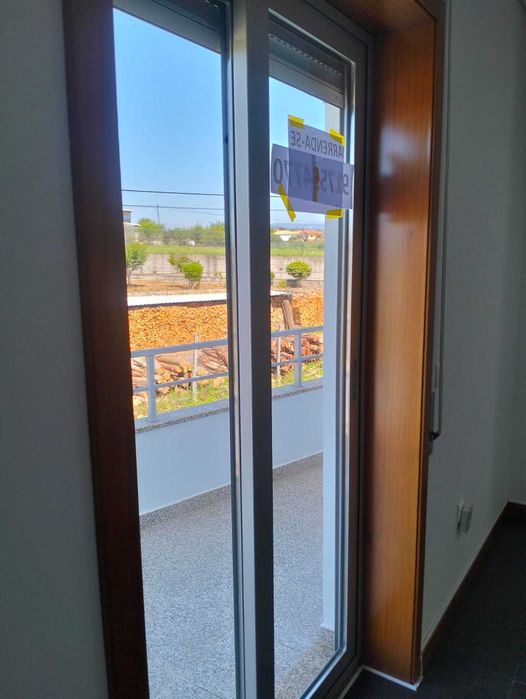 Apartamento independente T2 Vila de Loureiro