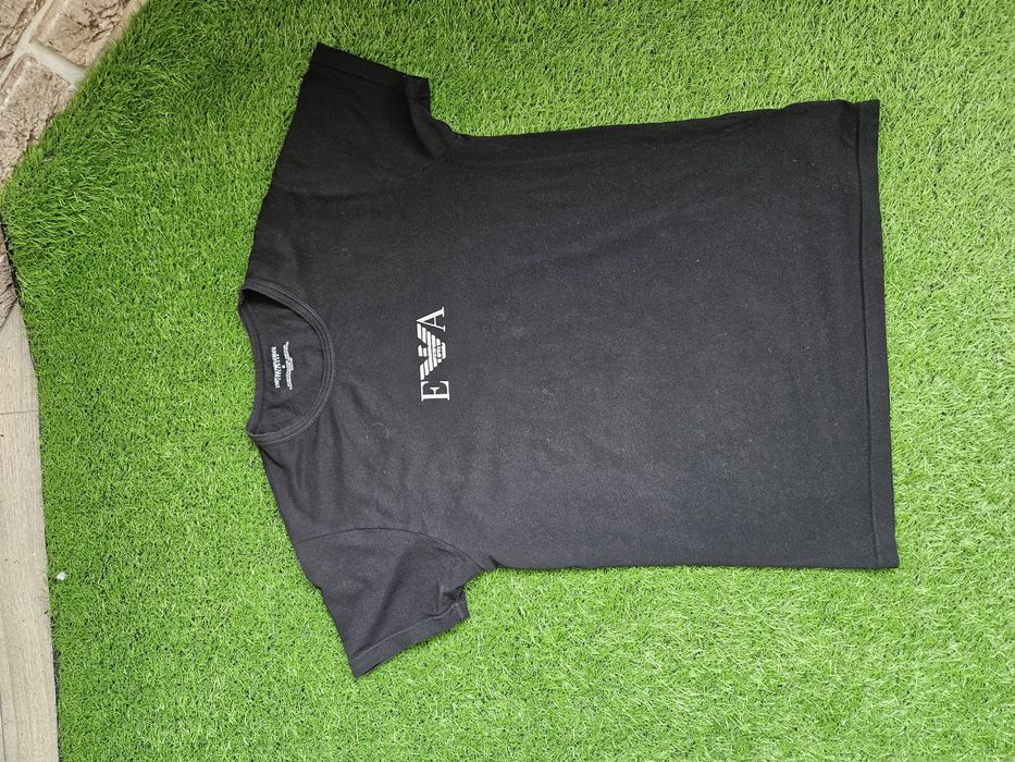 Оригінальна футболка:*Emporio Armani*