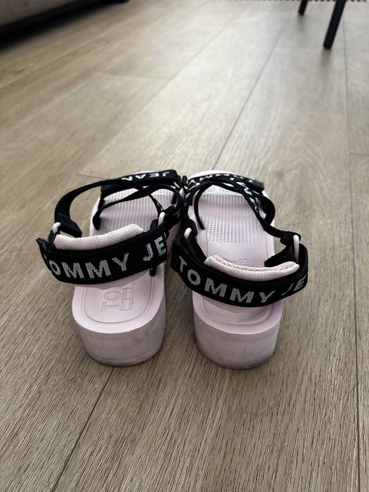 Tommy Hilfinger Sandały