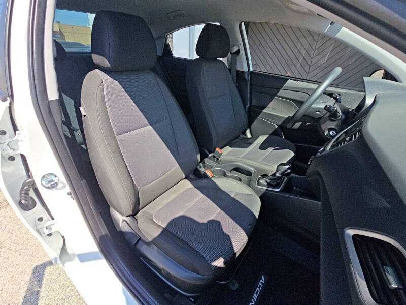 2022 Hyundai Accent SE