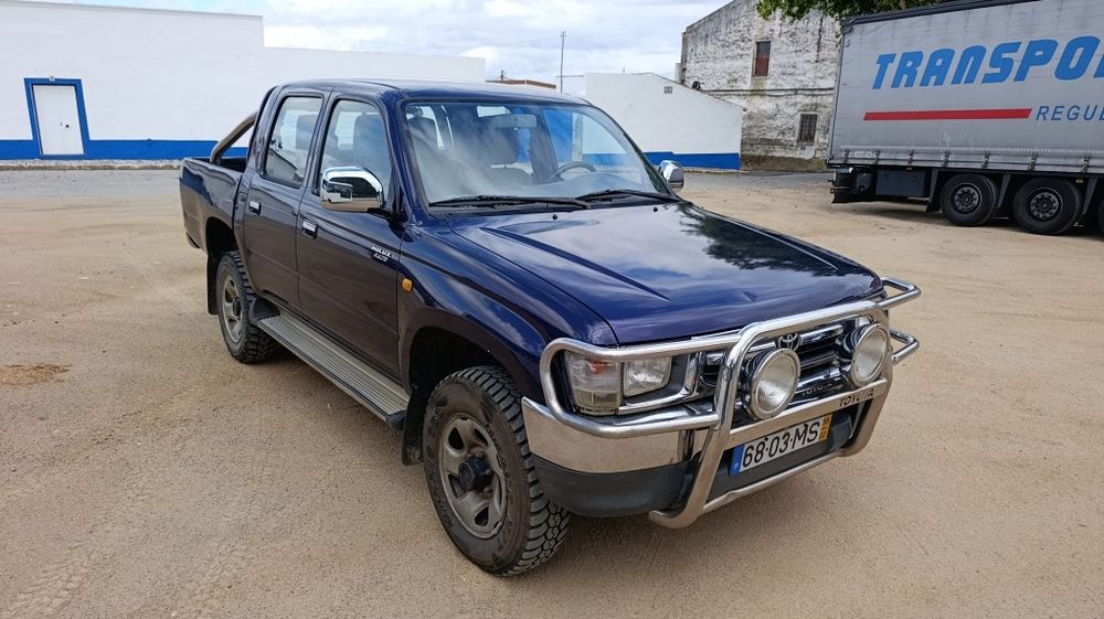 Toyota Hilux tracker 4x4 2.4cc 100cv ano 99