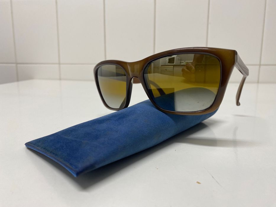 Óculos vuarnet igual a novos