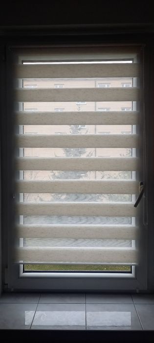 Roleta okienna zwijana dzień noc 78/170cm