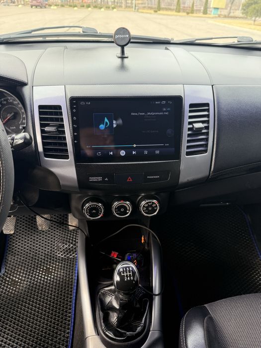 Мицубиси Аутлендер Mitsubishi Outlander XL 2,0 TDI